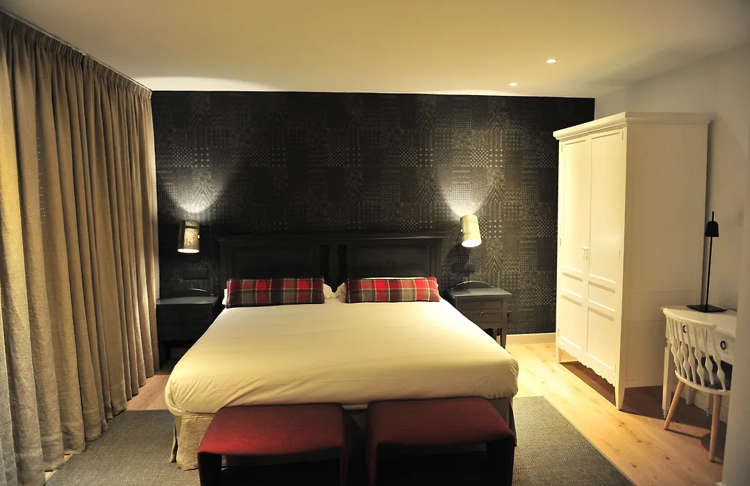 Hostal Lola-1